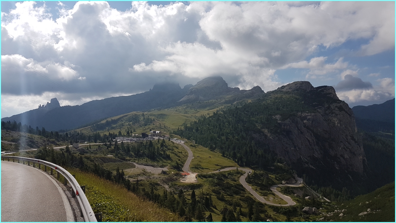 Aussicht Passo Valparola.jpg